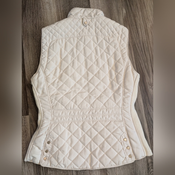 ZARA Women's Quilted Vest - Picture 4 of 6